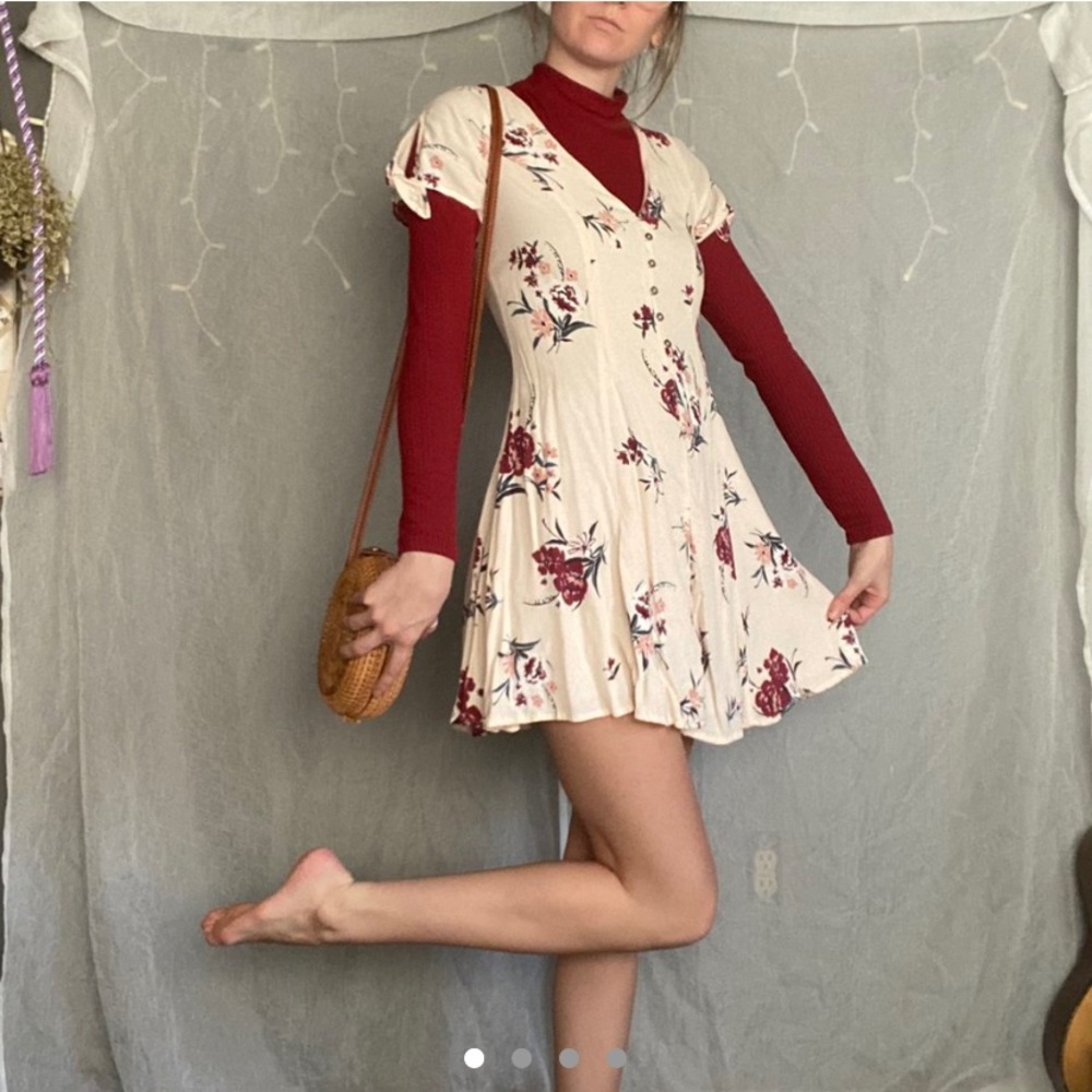 Pale peach/pink/cream floral dress